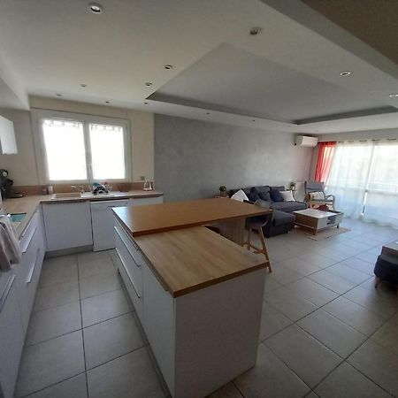 Appartement 1Er Etage, 66 M² Ла-Сейн-сюр-Мер Екстер'єр фото